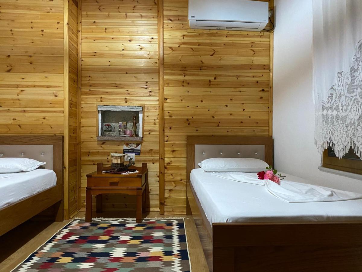Ahmetaj Guest House Gjirokastër Екстериор снимка