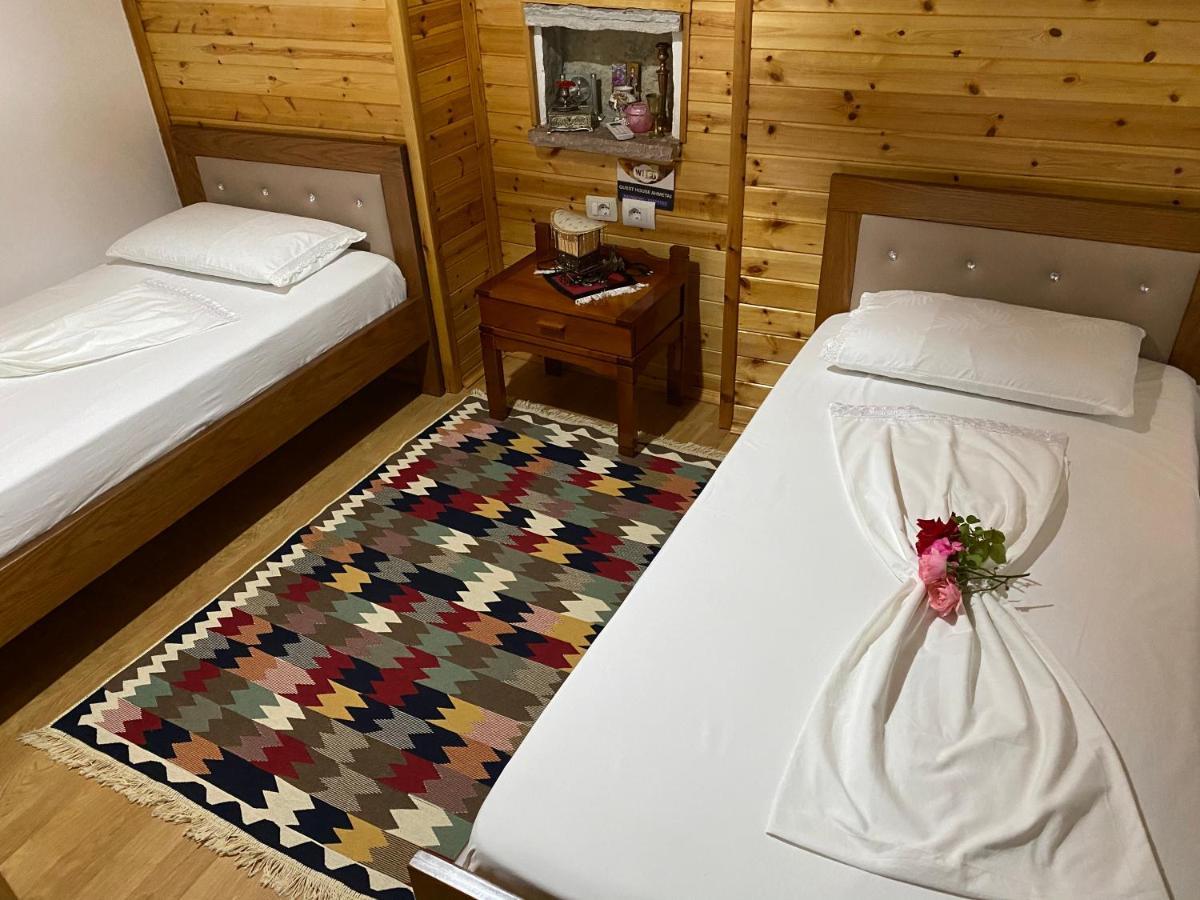 Ahmetaj Guest House Gjirokastër Екстериор снимка
