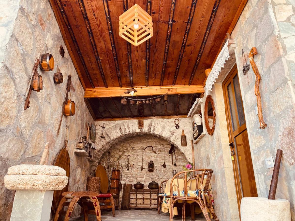 Ahmetaj Guest House Gjirokastër Екстериор снимка